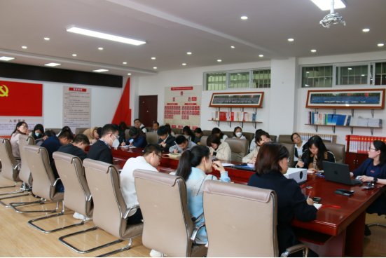 主讲人学科组长马永艳老师