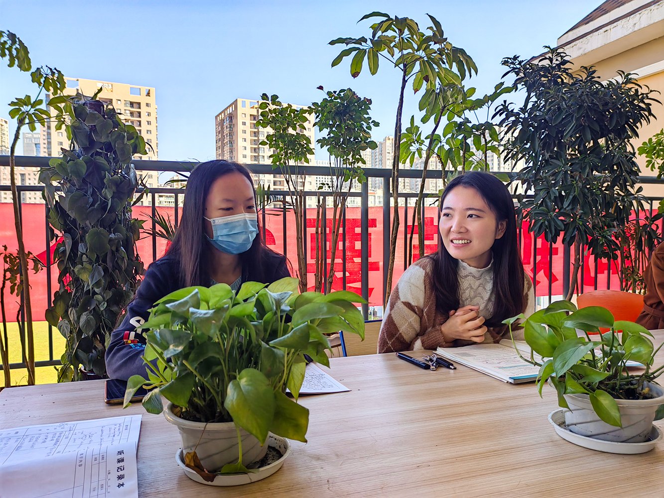 课上认真组织教学